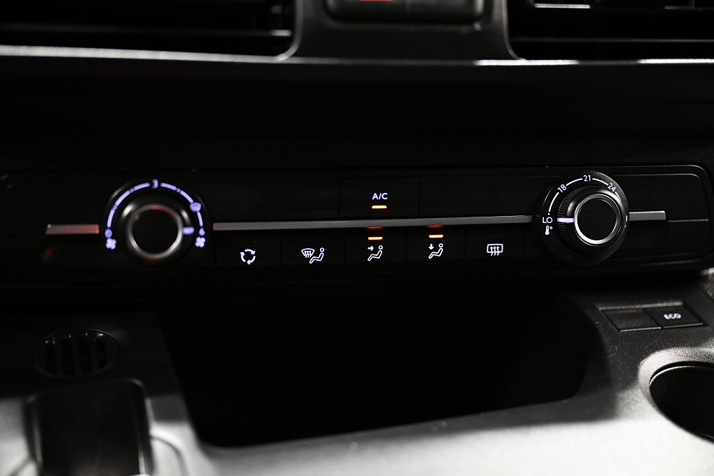 9afeb2df f440 1c87 c024 000064f60ed6.jpg