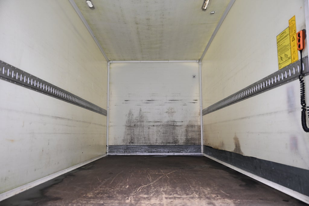 9be3565d de97 5647 cfda 000023912db8.jpg