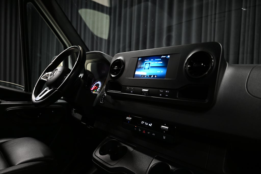 aed9a156 0bec 29b3 15a7 0000f9efe2e2.jpg
