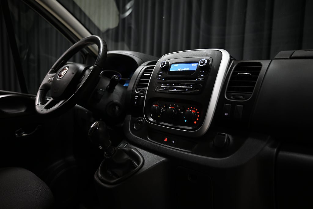 b0afaf55 52a0 6564 1021 00005bff3e2a.jpg