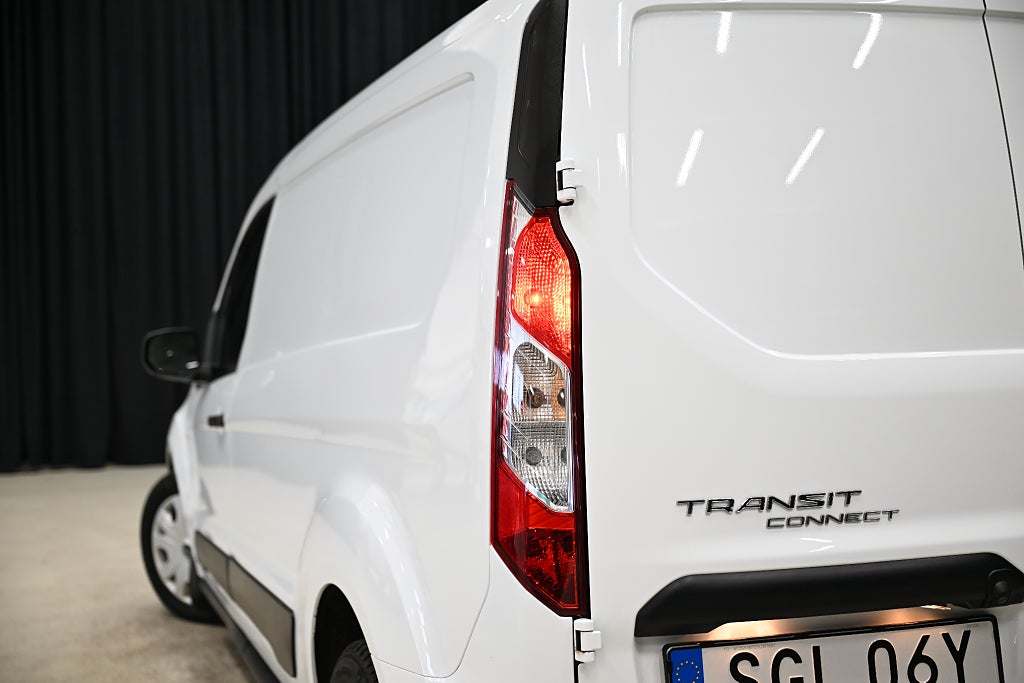 b1c6f552 b560 6f12 c123 000035215434.jpg