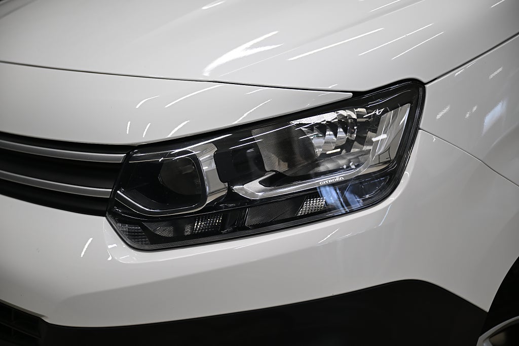 b2564463 90b9 1969 22c1 00005caa4bfa.jpg