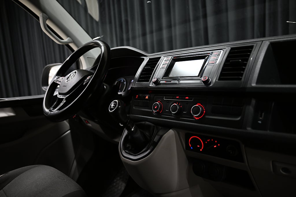 b418c8a0 dbb4 b683 db3a 0000939e8a59.jpg