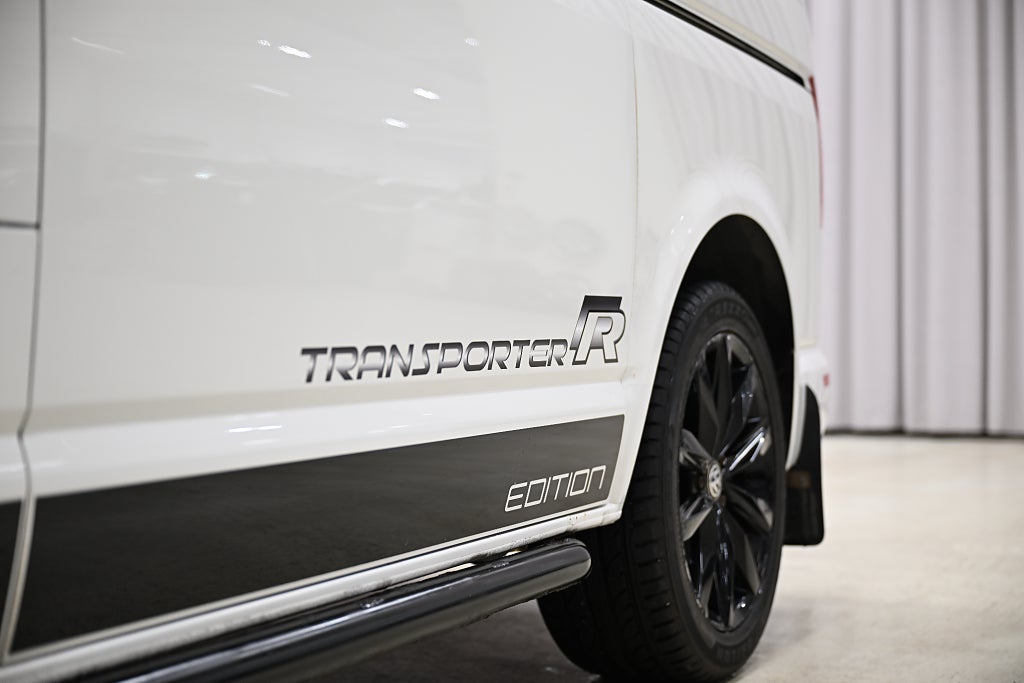 b4e30a22 982d 7240 e302 00000c293e6f.jpg