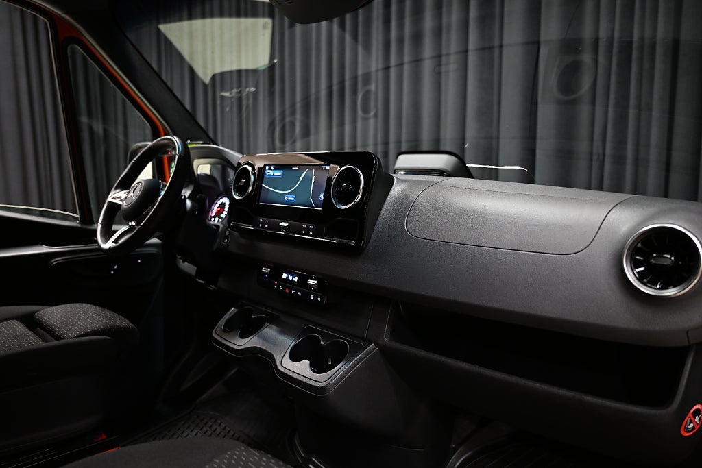 b6a19529 8807 19b7 c741 0000bf7fd537.jpg