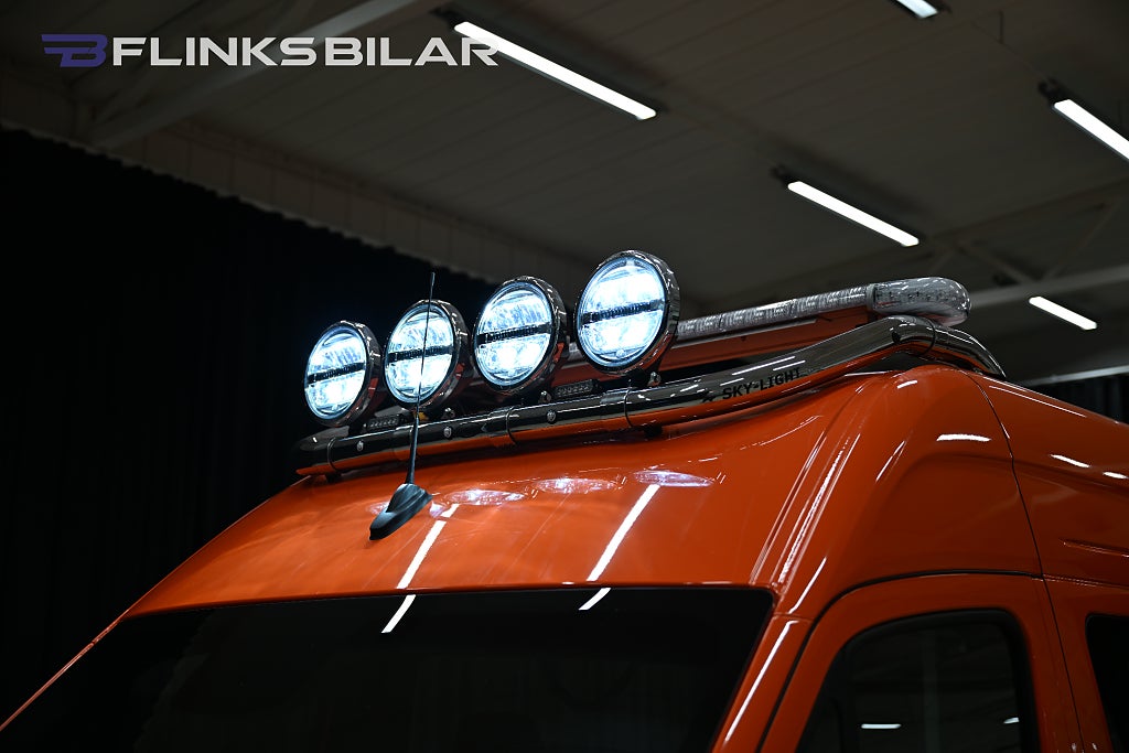 b8d938c5 5986 3170 53bd 00006de10248.jpg