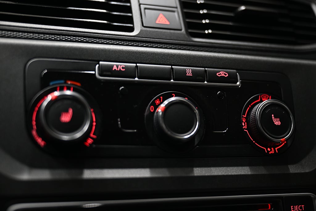 b91110a5 6099 cde3 5838 0000f3735200.jpg