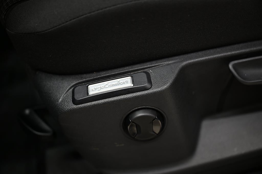 bcfe479b 3865 c6f9 68e4 0000ae92ef8e.jpg