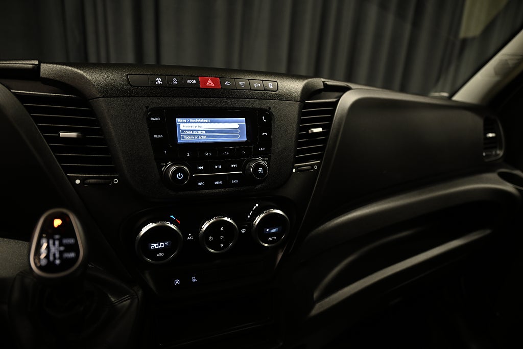 bf5be198 ca86 d858 05bc 000079231e49.jpg