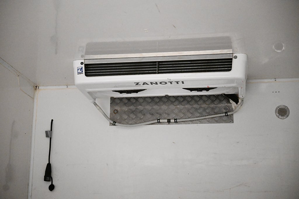 c32c27ec b7cb 5f59 2c68 0000fff43b31.jpg