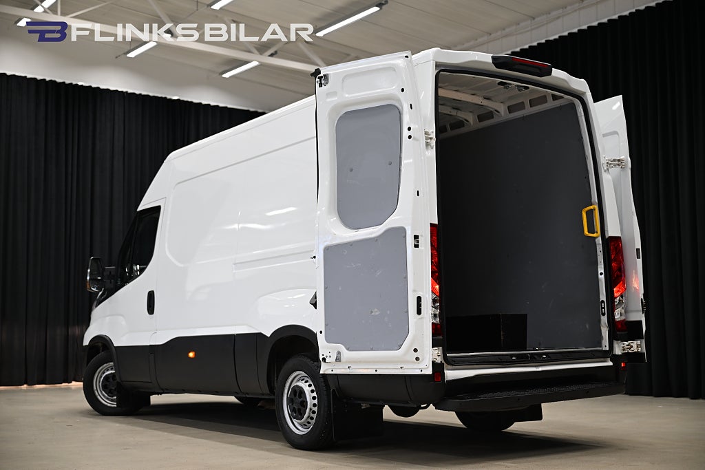 c683e231 a2eb 3c5a 42b5 0000c4b42619.jpg