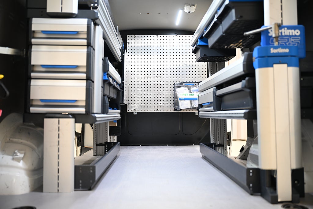 c7baf621 146b c480 8afa 0000b0ee56b5.jpg