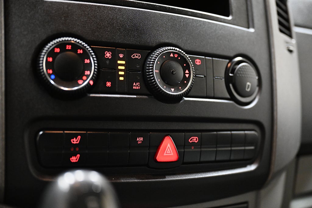 ca1def3a 3837 1026 9dbb 000060c37179.jpg