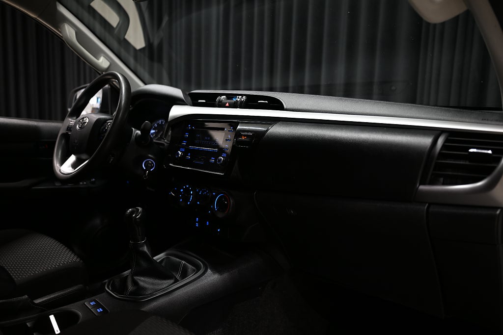 cab8f7cd 6603 edd3 367c 000056f3fa1c.jpg