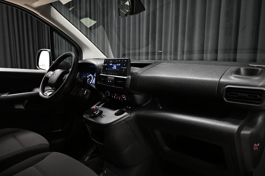 cbcd6af1 44ee 78d3 1b16 0000a92af8cb.jpg