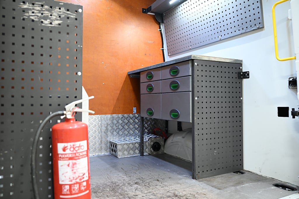 ce5abb33 6174 c96e b905 00009b242f7d.jpg