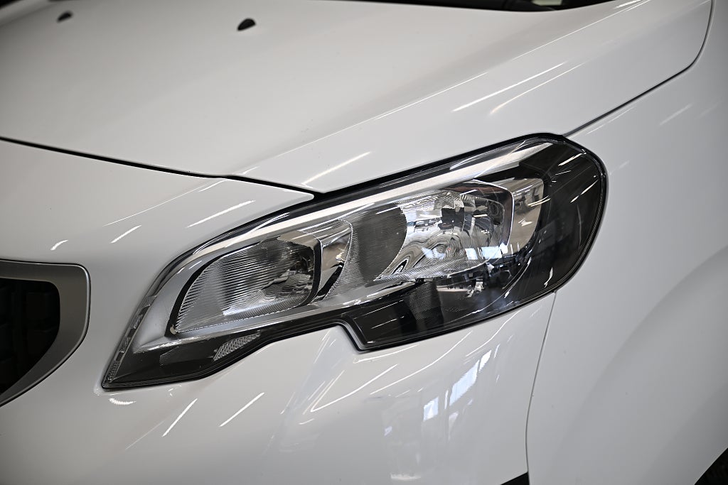 ce8660eb 33d9 bc7f 2522 0000e59840da.jpg