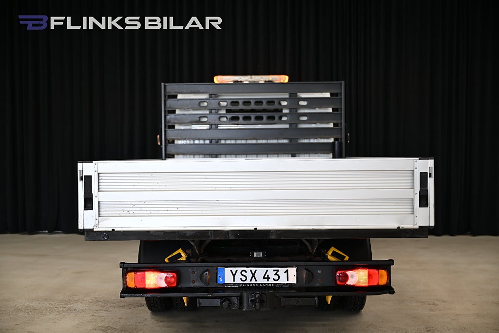 d2a6f579 7366 4c75 86ad 000051403a14.jpg