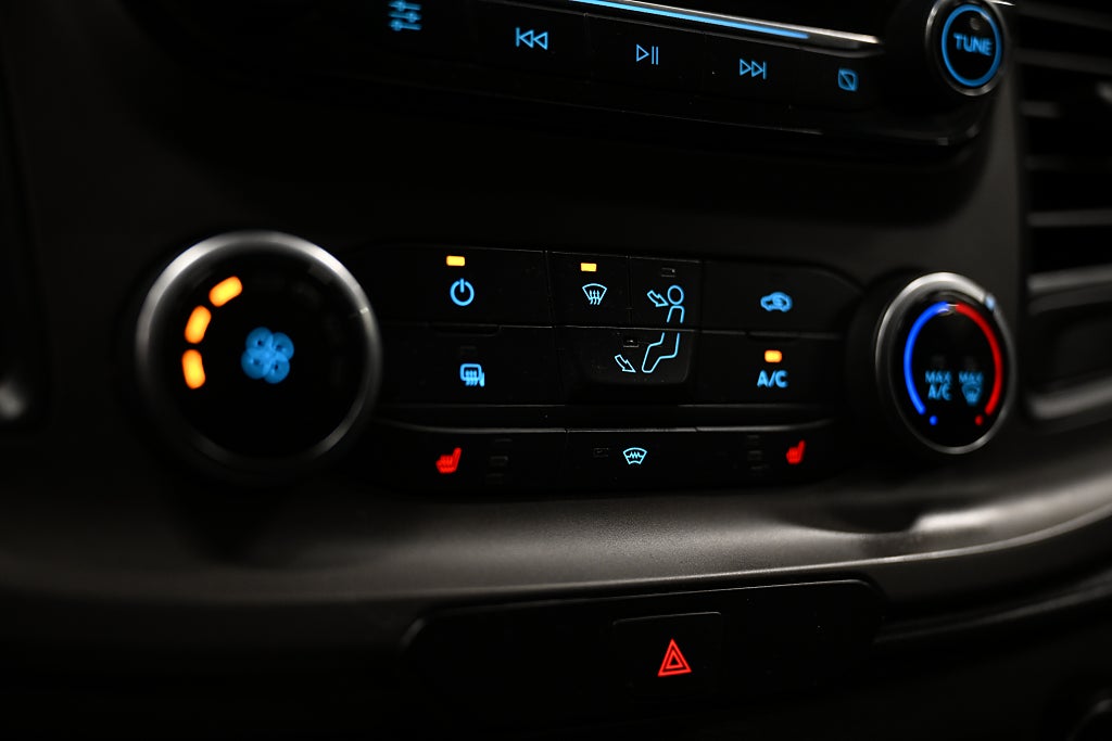 d551fe7d fd59 3aa8 9902 000068412120.jpg