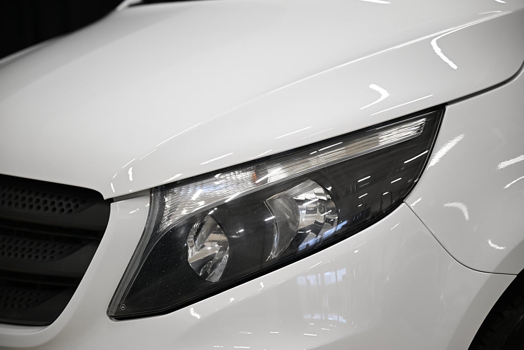 db1bef26 54c5 5003 cc23 000021010bd8.jpg