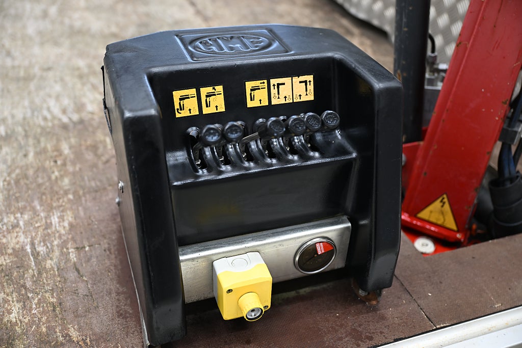 dc70a83f 9008 f267 dff2 000014ecc2b2.jpg