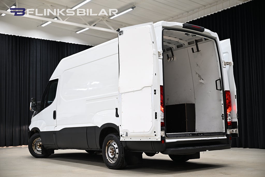 e01b4ade f30e 4697 09a5 0000901258d8.jpg