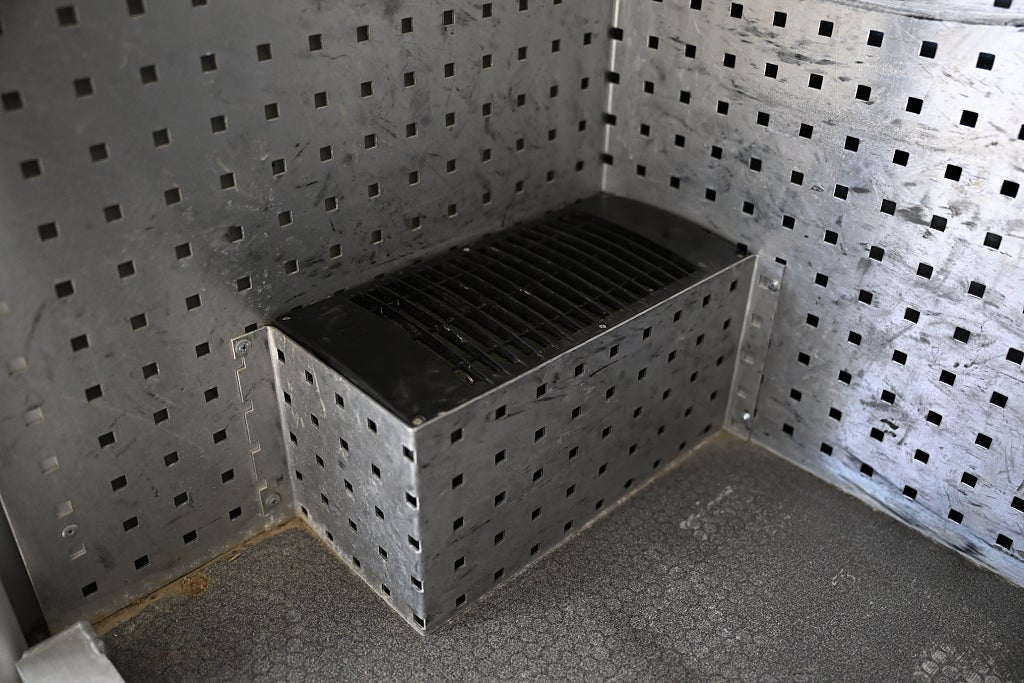 e2126101 99bb 75df c515 0000c80f1e26.jpg