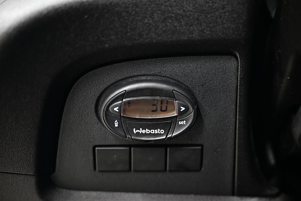 e38fea14 f4ac 8a98 3dfd 000040aeb9a6.jpg
