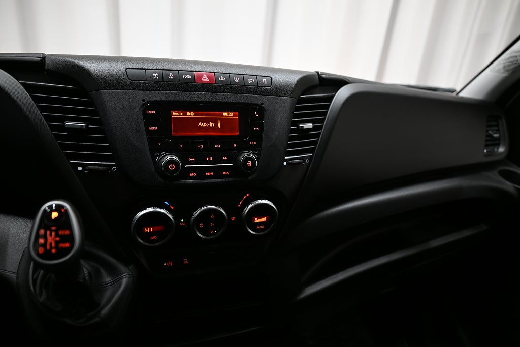 e5015b2b c4fe 49a1 88cf 00008b5f5084.jpg