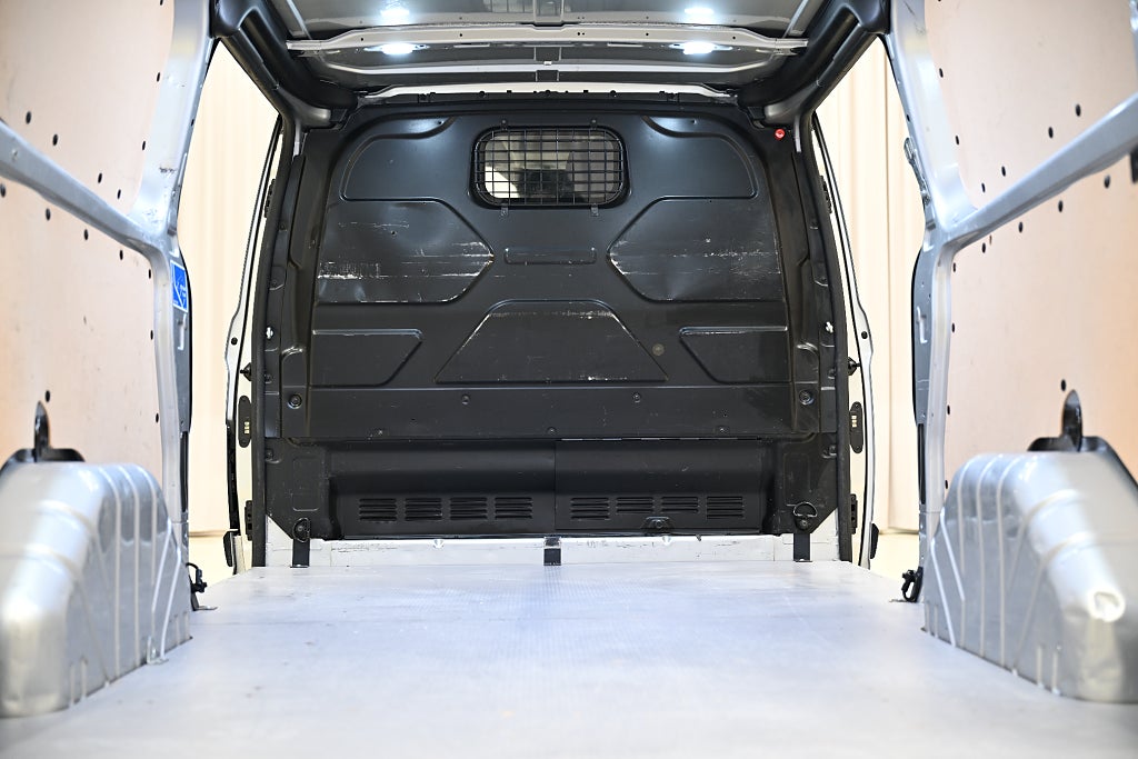 eb589de9 7b65 00cc f84d 00008b13738c.jpg