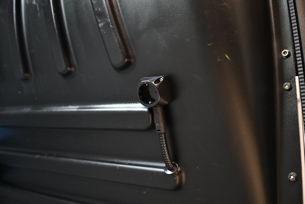 eed030ea 12de 37a1 328f 0000b0e9790c.jpg