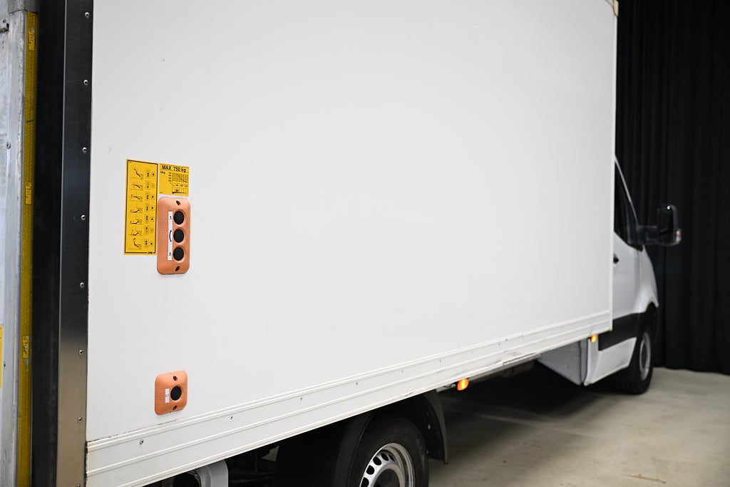 f349d4ce 1c78 20f9 d857 000001a32ff9.jpg