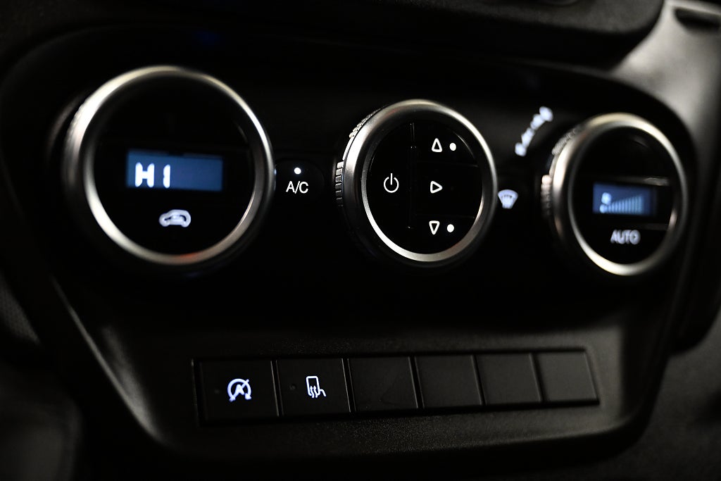 f637fb78 77a5 fc8d e1a3 00002c80819f.jpg