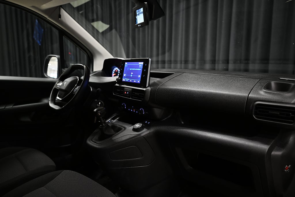 f699a126 4a3a 0651 2a81 00001085c905.jpg