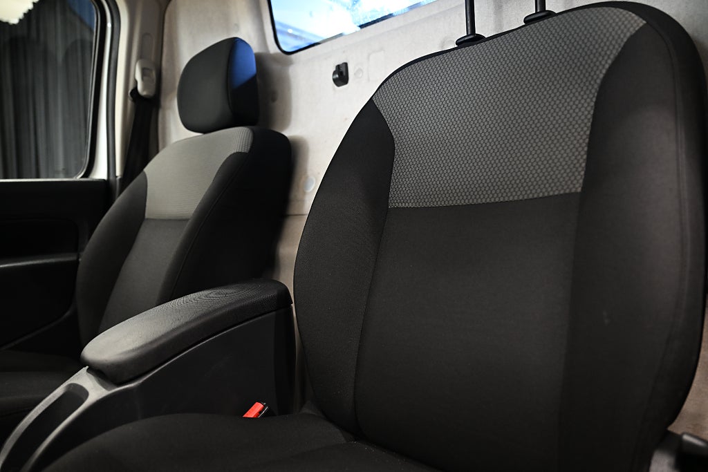 f6b228e5 dba5 dff0 f1ab 00003b88f67e.jpg