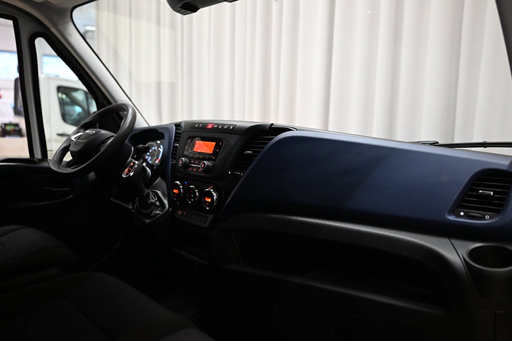 f79bff35 2494 271e 65c6 00003f6df203.jpg