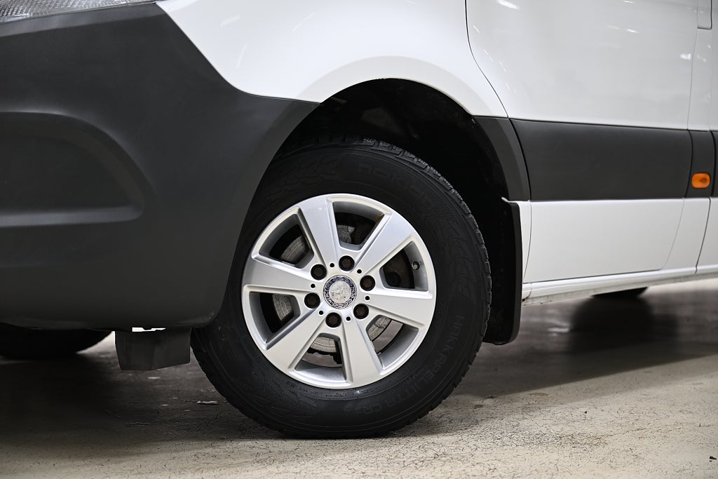 f853b8f3 eeb5 e0d1 a6e1 0000cb8f3818.jpg