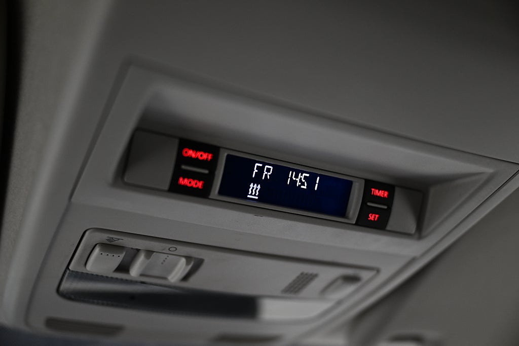 f92006eb 3ad1 b163 44e4 0000d6c1b5d8.jpg