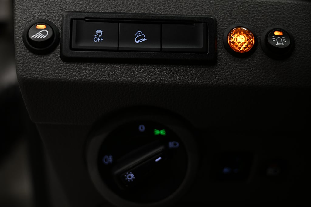 f9785cbd 27a5 5ac6 0657 000034c13eb4.jpg
